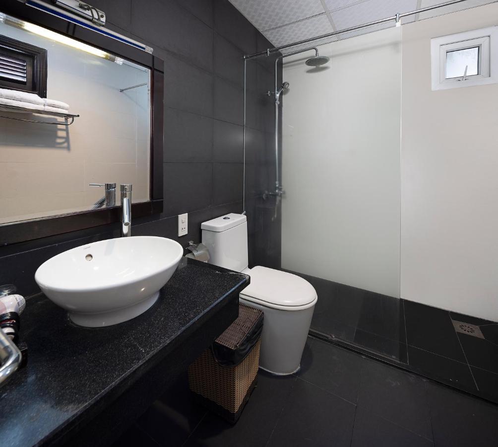 Centersea Hotel Nha Trang Exterior photo