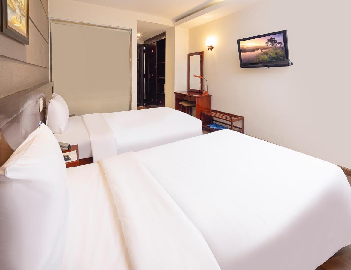 Centersea Hotel Nha Trang Exterior photo